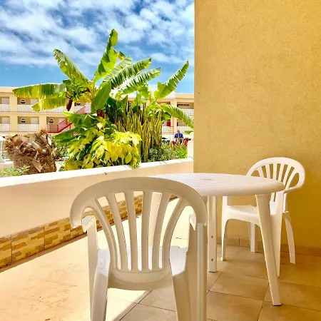 Ocean Front With Pool طوستا ديل سيلونثيو