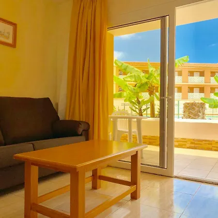 شقة Ocean Front With Pool