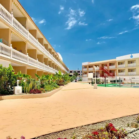 شقة Ocean Front With Pool